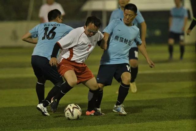 哈登三双快船力克公牛 黄蜂胜篮网终结6连败