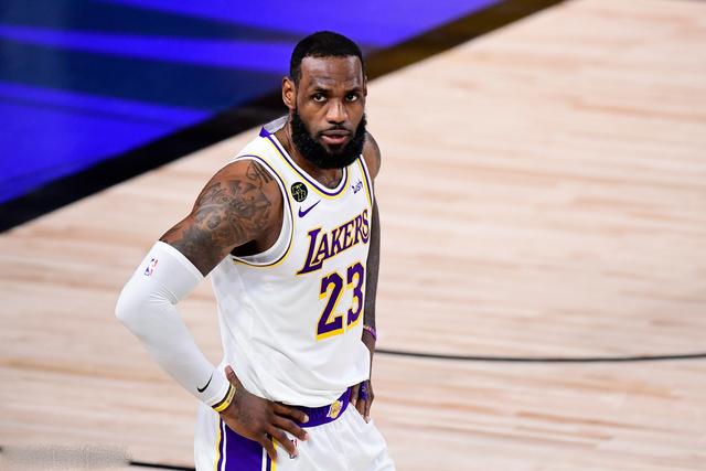 欧文48分东契奇37+12 火箭负独行侠无缘附加赛